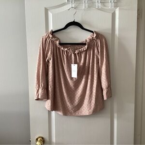 Elegant Blush Eyelet Blouse. Size Medium.   B6